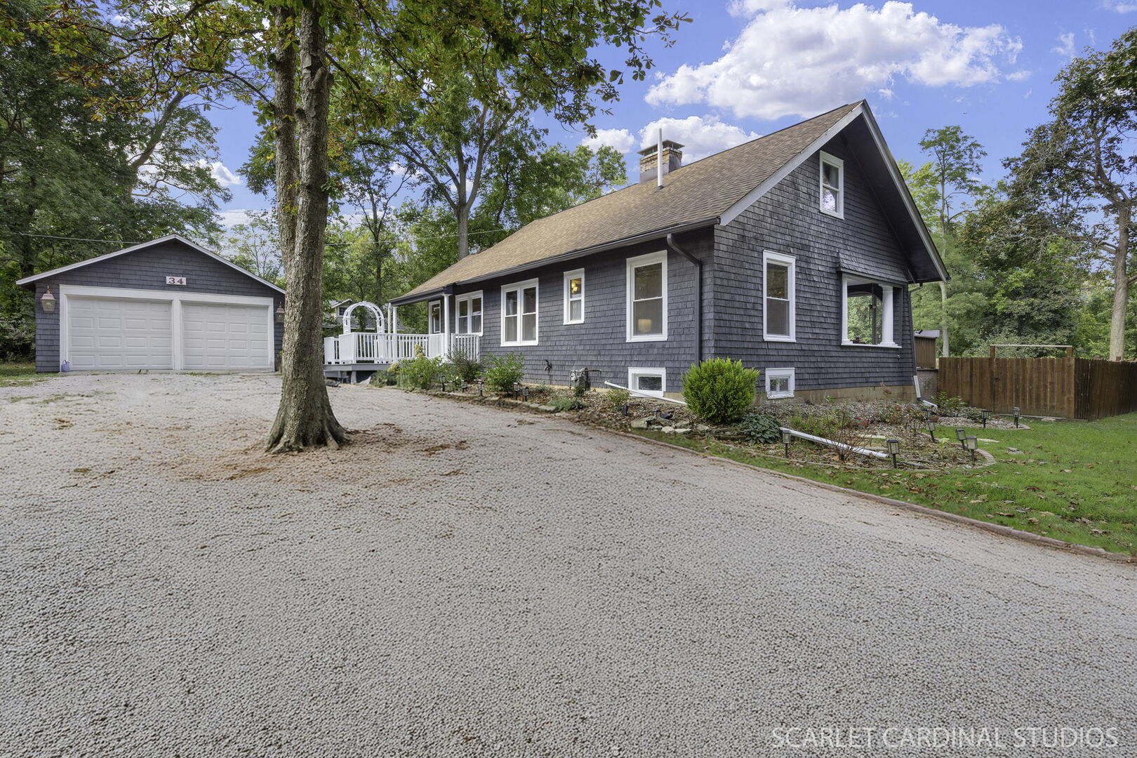 34 Lake Drive, West Chicago, IL 60185