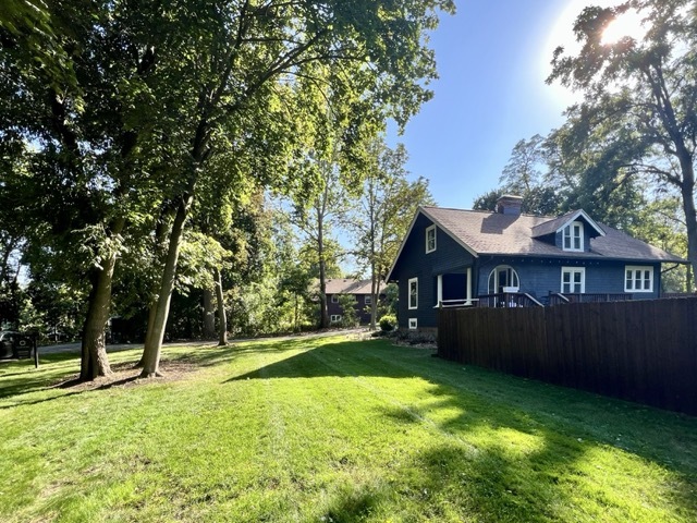 34 Lake Drive, West Chicago, IL 60185