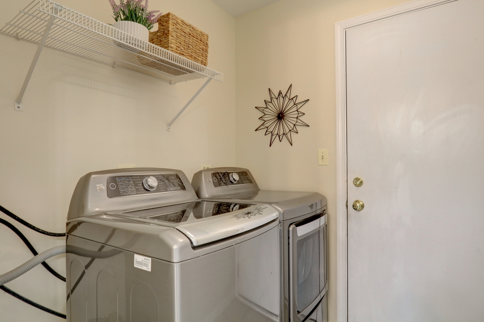 399 Banbury Lane, Grayslake, IL 60030