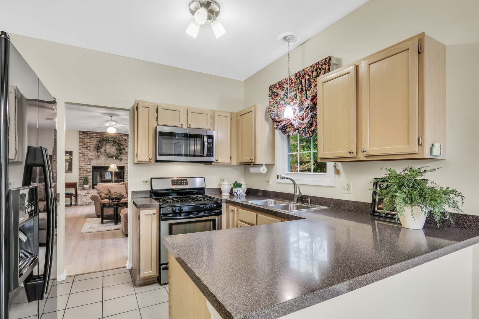 399 Banbury Lane, Grayslake, IL 60030