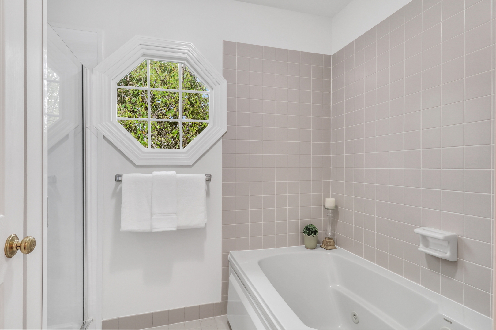 399 Banbury Lane, Grayslake, IL 60030