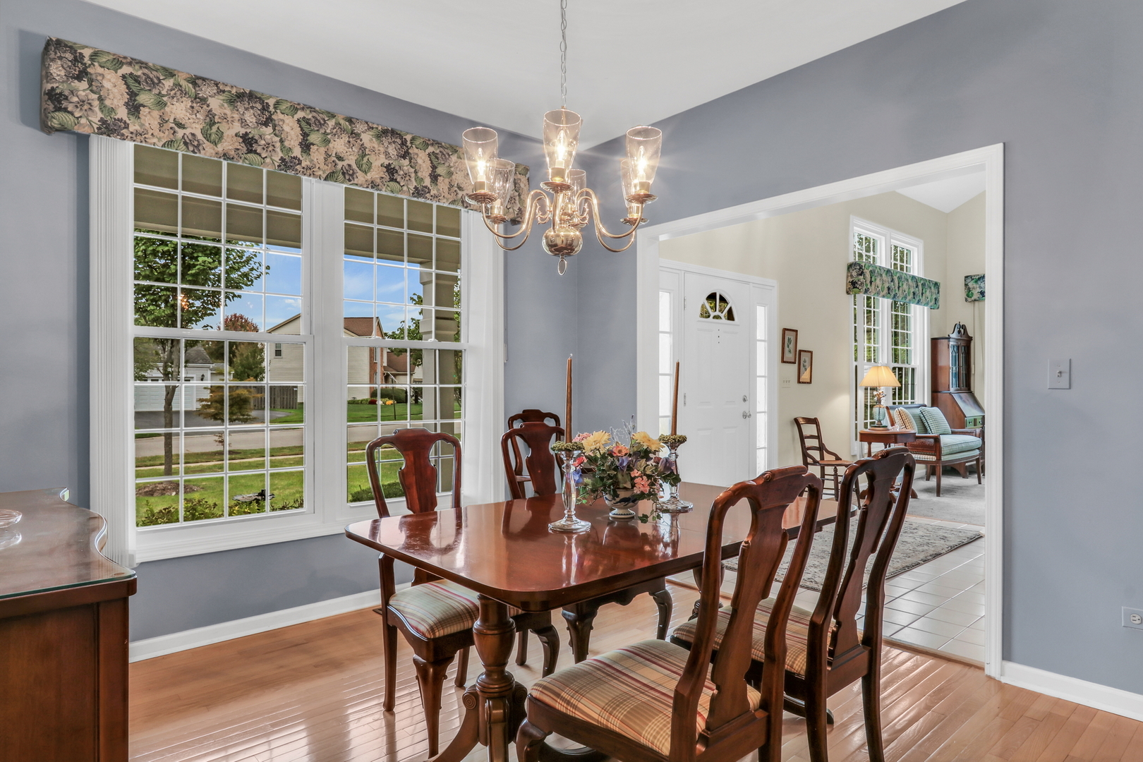 399 Banbury Lane, Grayslake, IL 60030