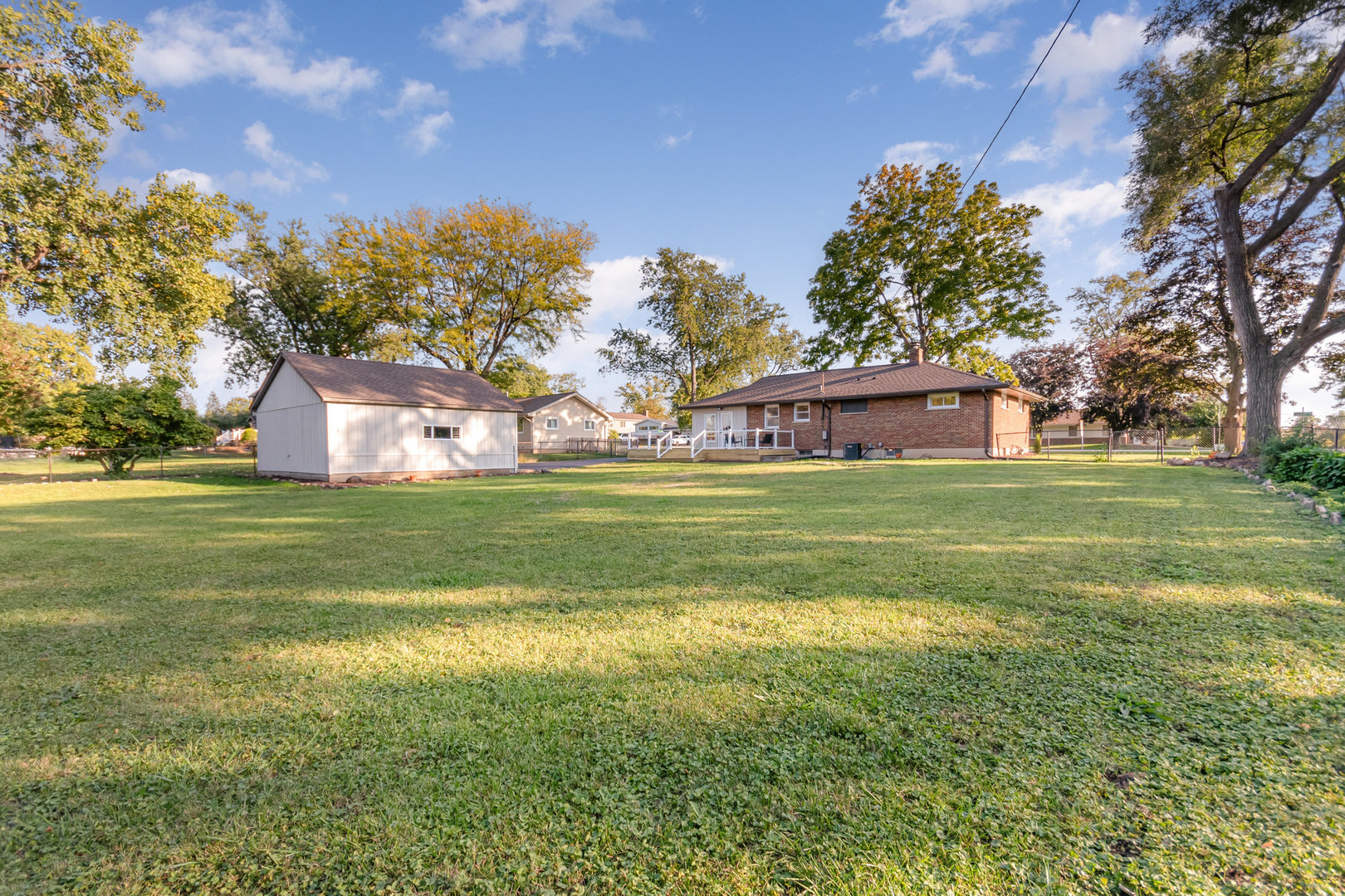 1658 Janet Street, Downers Grove, IL 60515