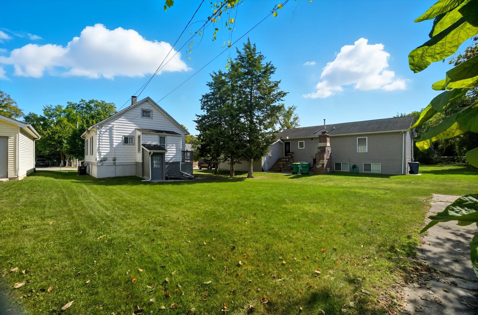 1019 Magnolia Avenue, Joliet, IL 60432