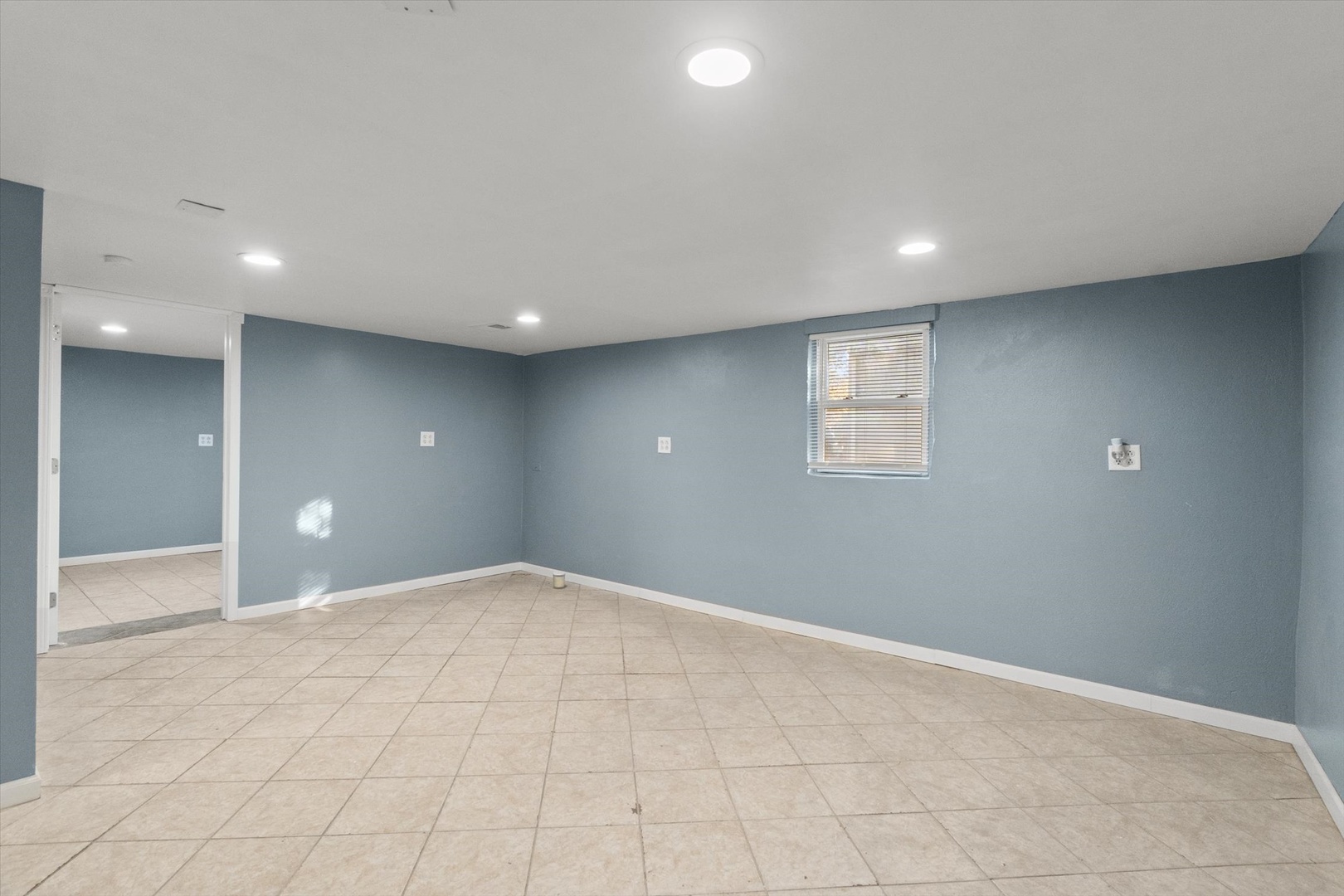 1019 Magnolia Avenue, Joliet, IL 60432