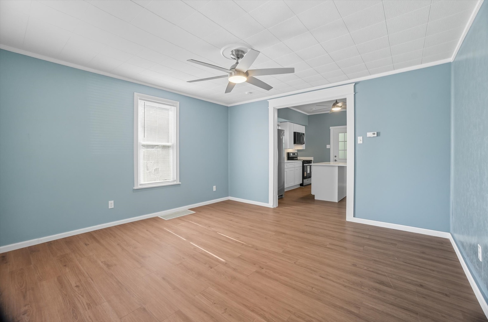 1019 Magnolia Avenue, Joliet, IL 60432