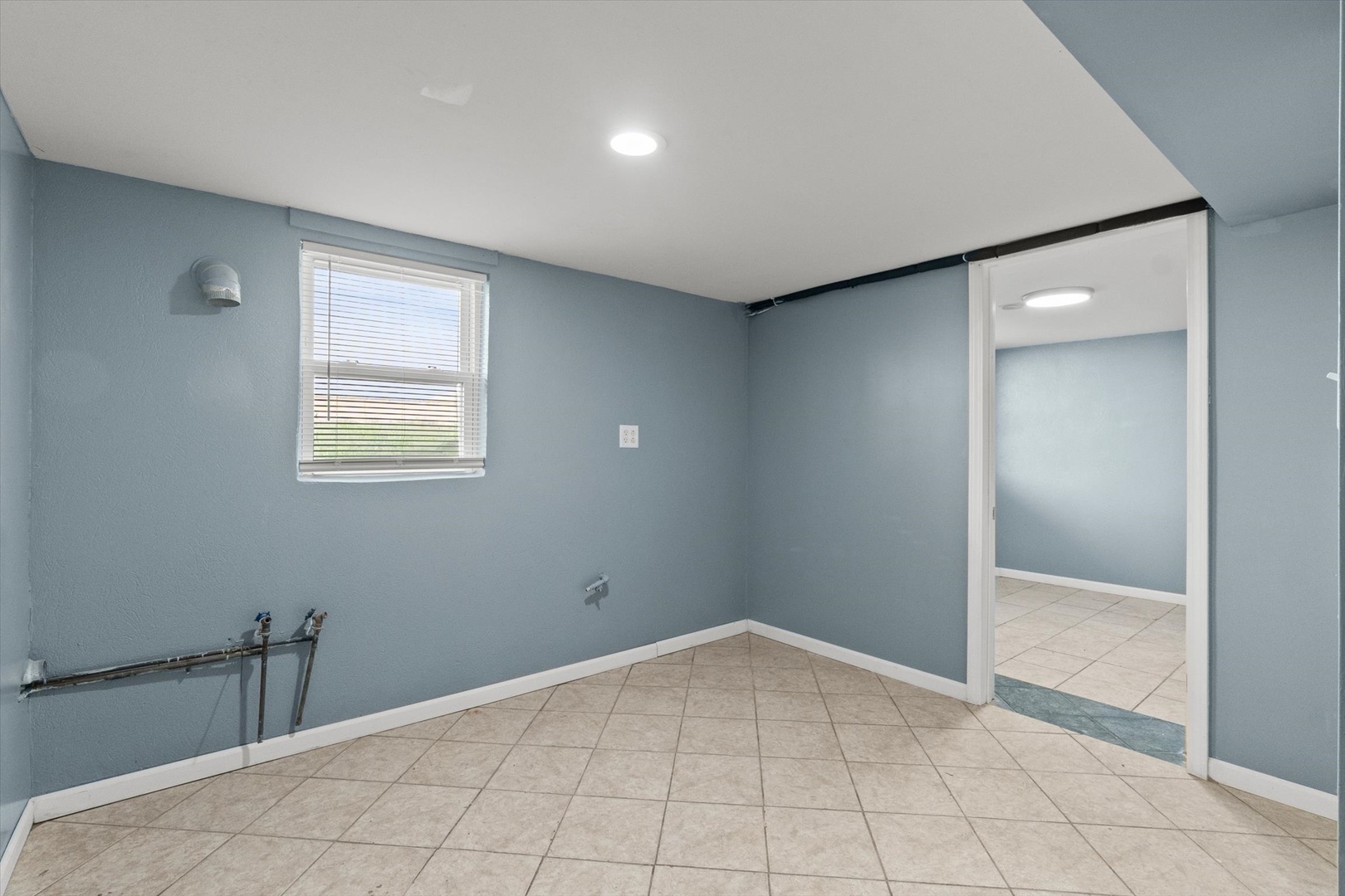 1019 Magnolia Avenue, Joliet, IL 60432