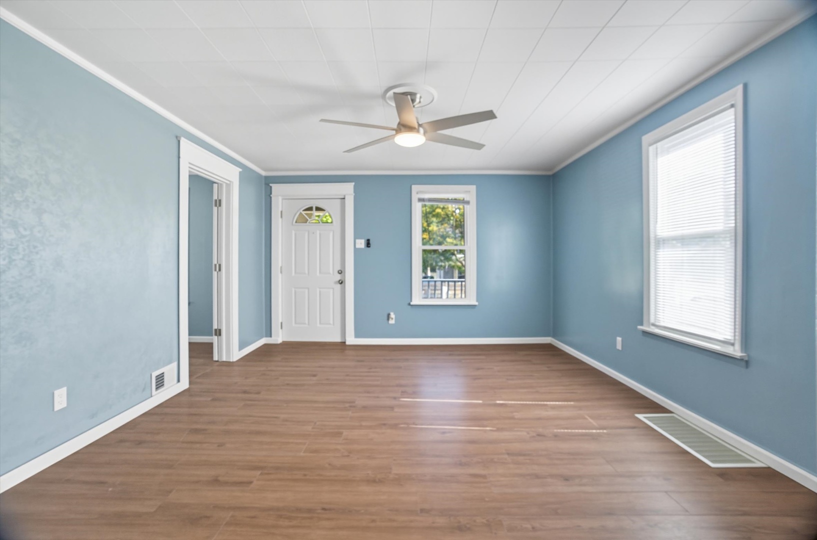 1019 Magnolia Avenue, Joliet, IL 60432