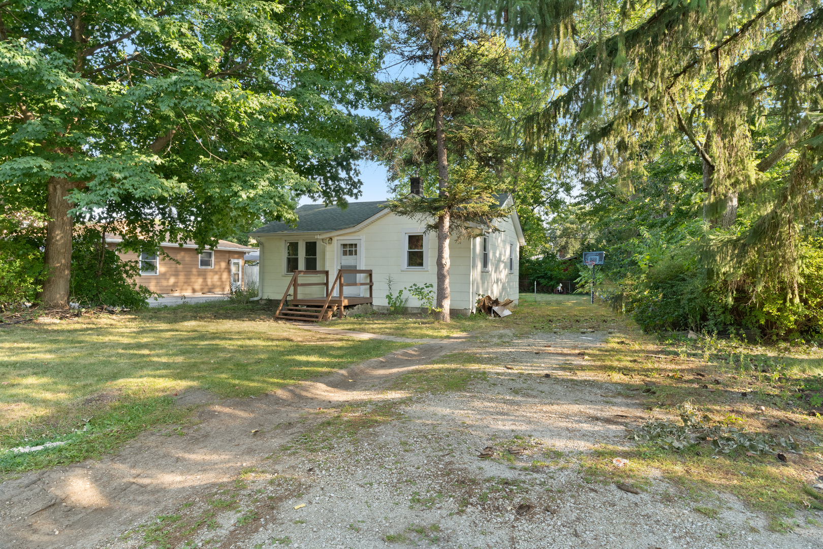 1611 19th Street, Zion, IL 60099