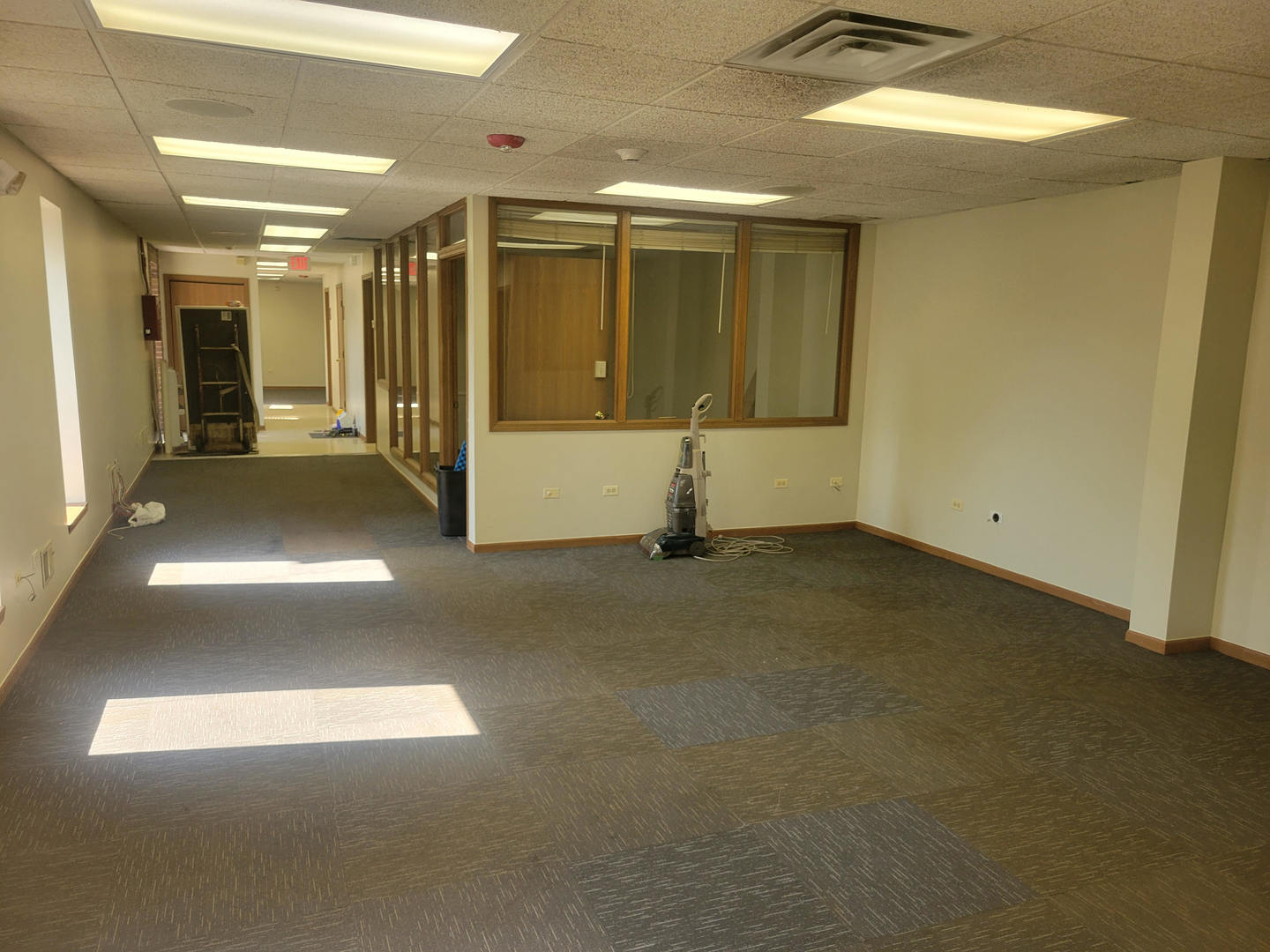 6655 Kitty Avenue, Chicago Ridge, IL 60415