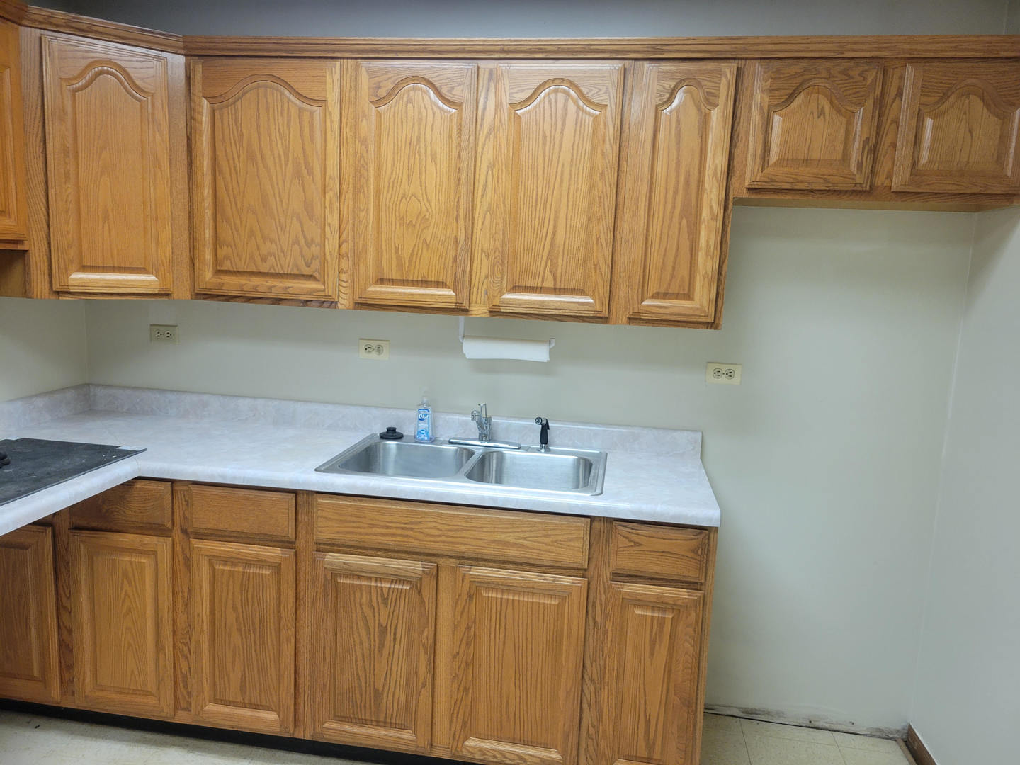 6655 Kitty Avenue, Chicago Ridge, IL 60415