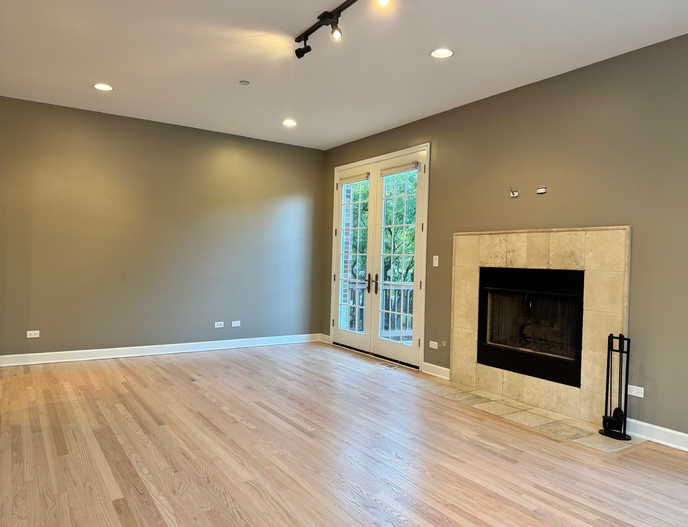 1522 Stonegate Manor #1522, Mount Prospect, IL 60056
