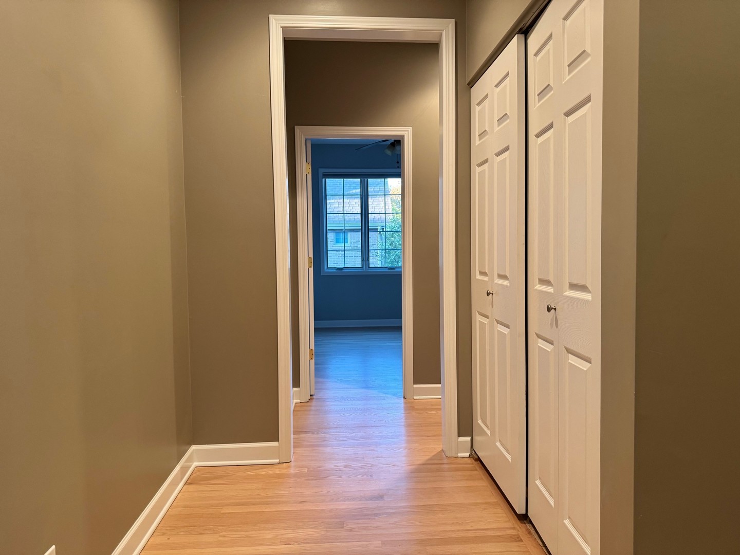 1522 Stonegate Manor #1522, Mount Prospect, IL 60056