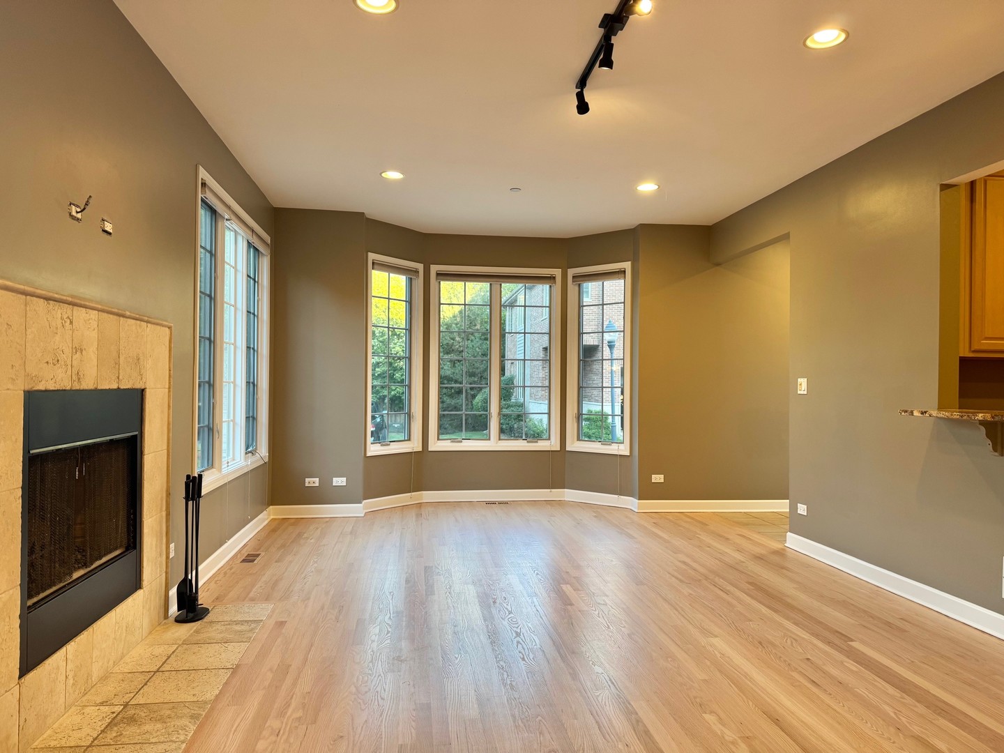 1522 Stonegate Manor #1522, Mount Prospect, IL 60056
