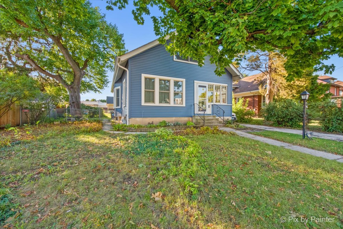 510 McClure Avenue, Elgin, IL 60123