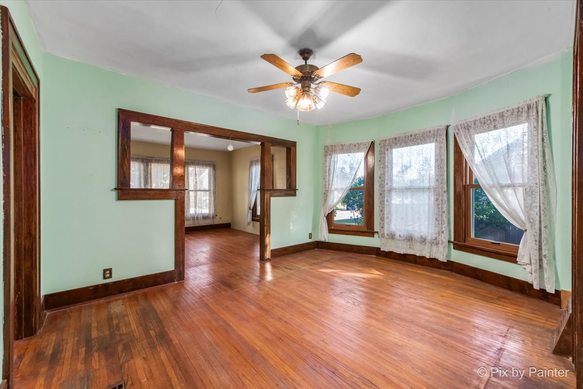 510 McClure Avenue, Elgin, IL 60123