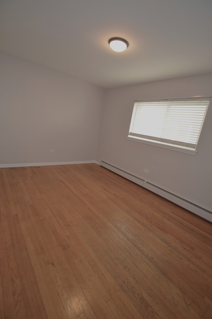 10332 Elizabeth Street #1, Westchester, IL 60154