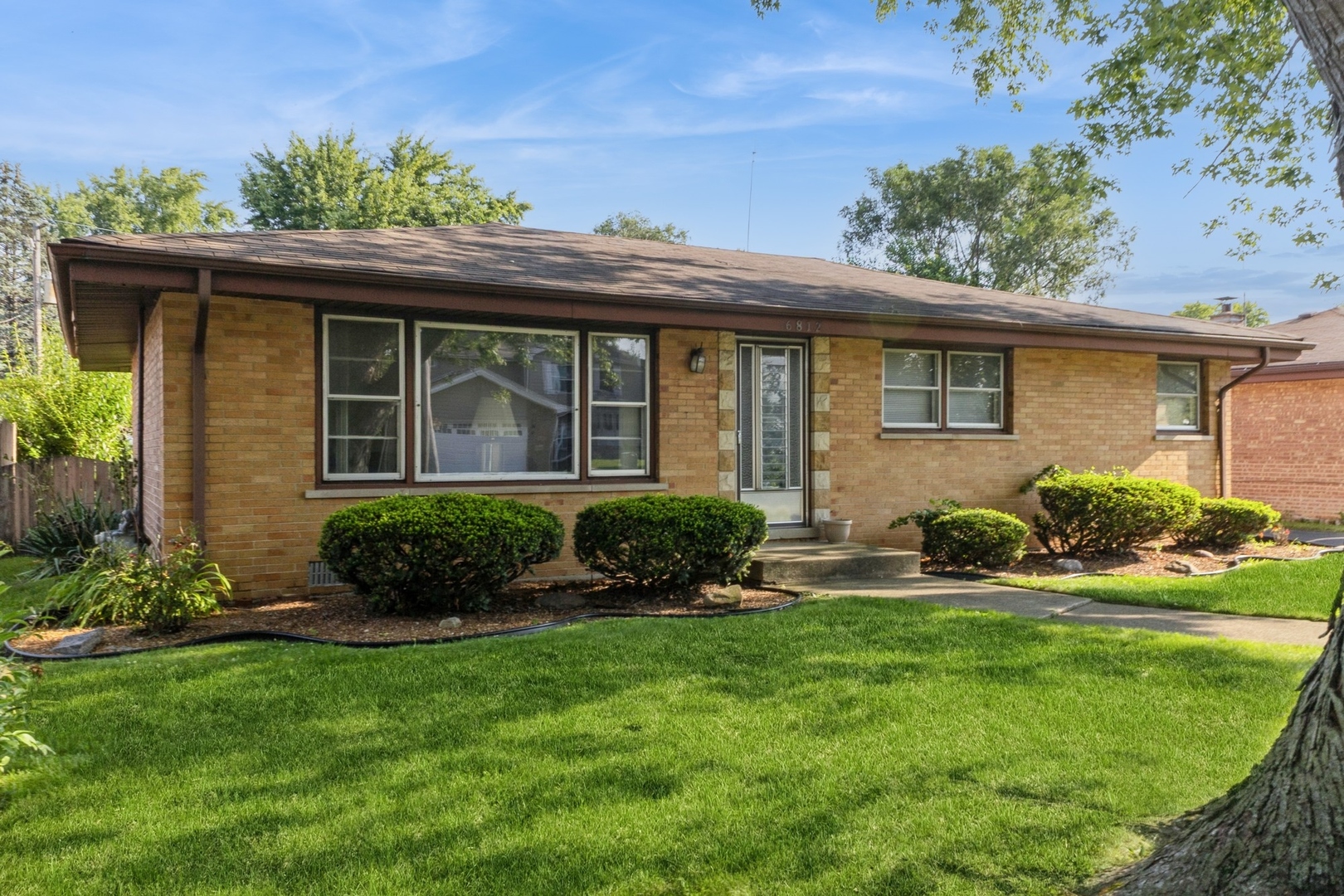 6812 98th Street, Chicago Ridge, IL 60415