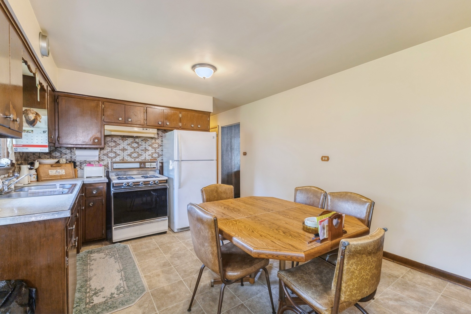 6812 98th Street, Chicago Ridge, IL 60415