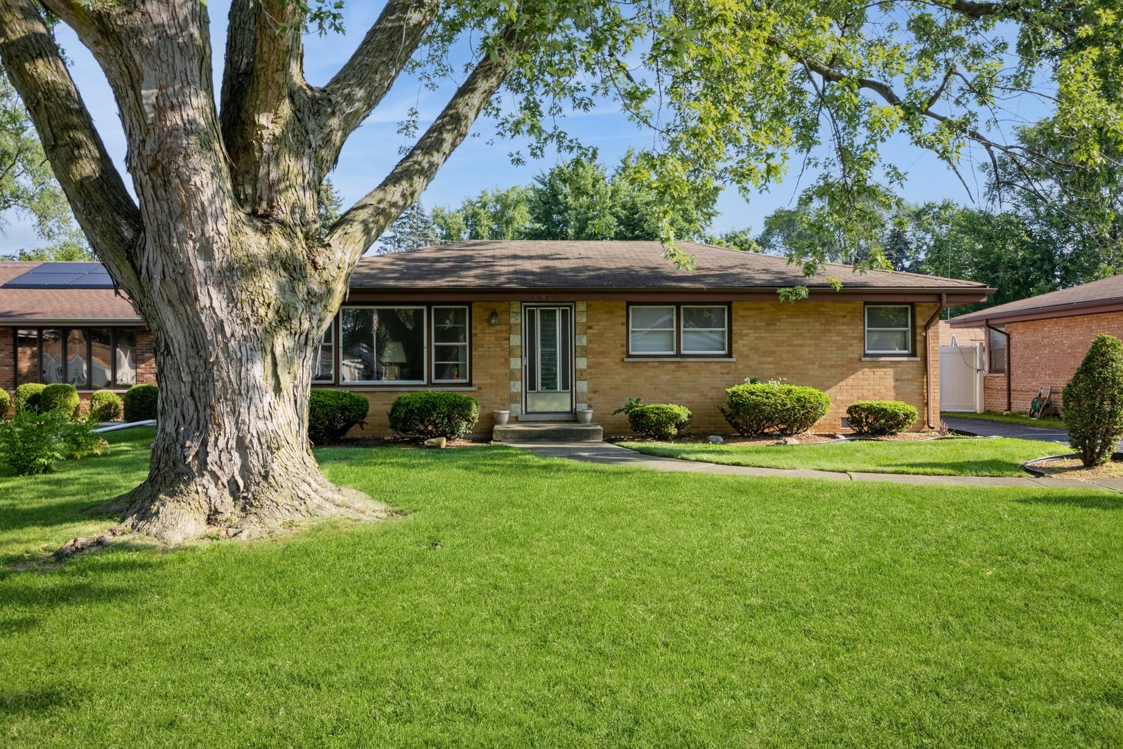 6812 98th Street, Chicago Ridge, IL 60415
