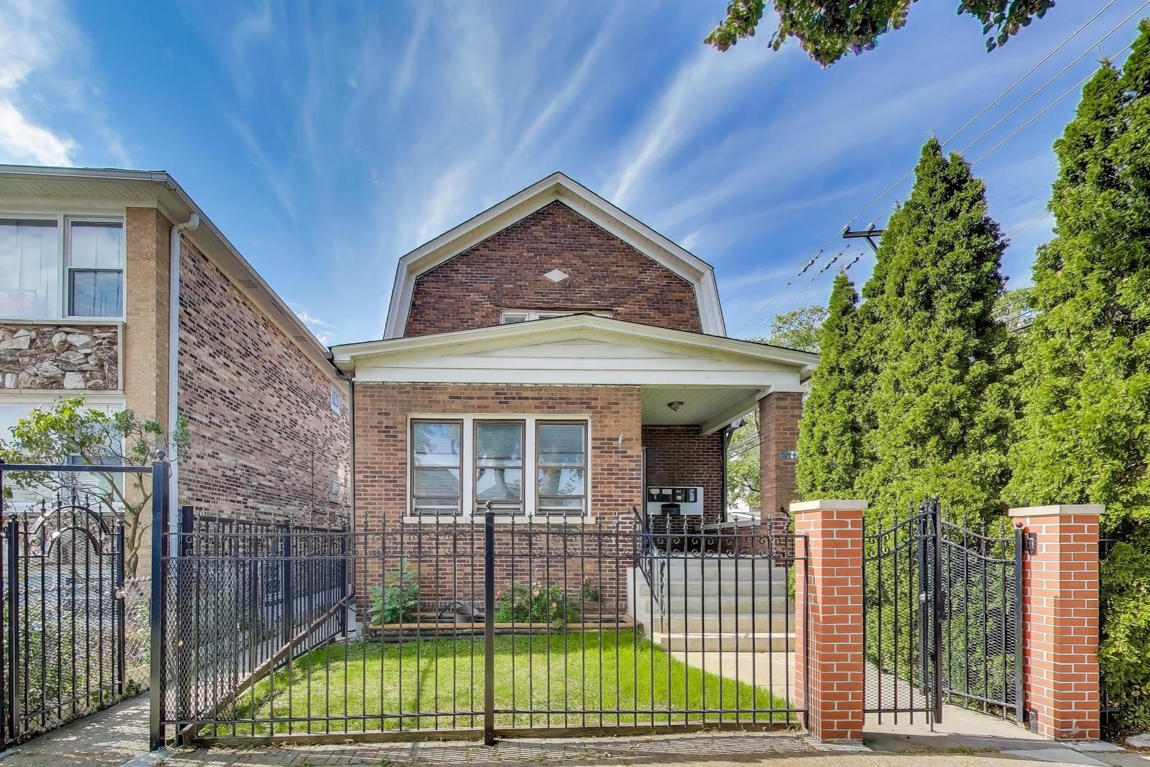 2744 N Marmora Avenue, Chicago, IL 60639