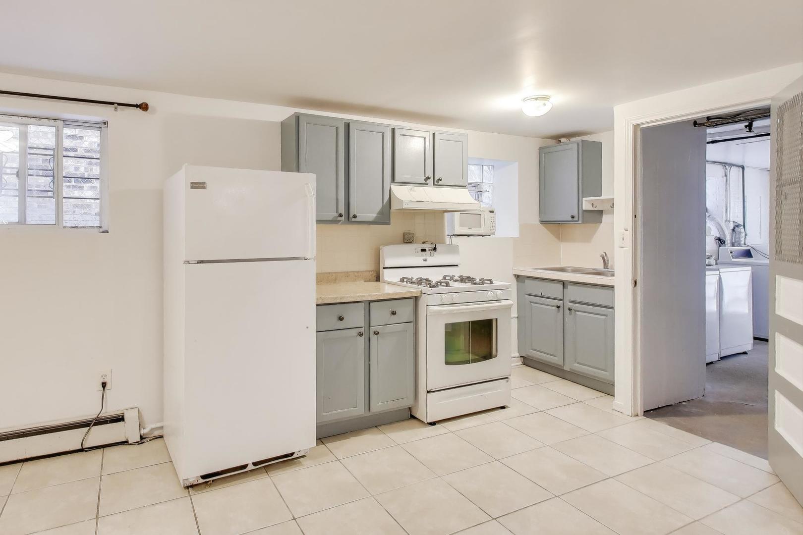 2744 N Marmora Avenue, Chicago, IL 60639