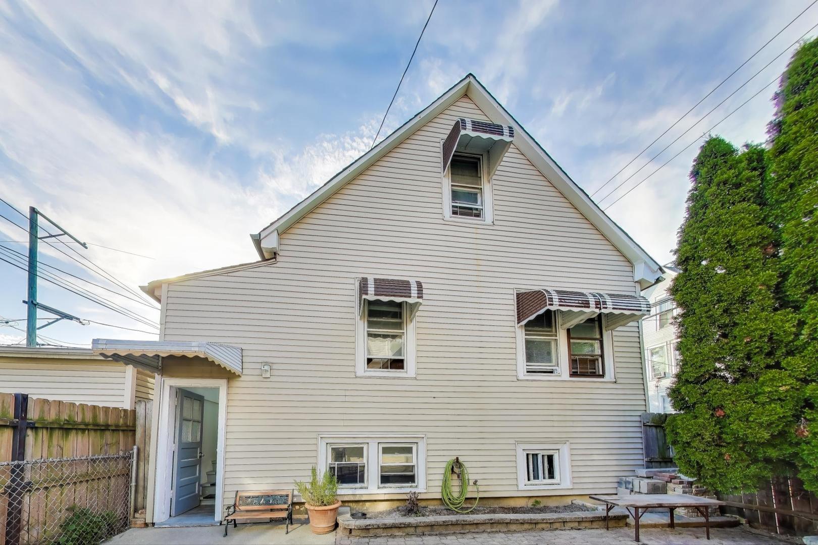 2744 N Marmora Avenue, Chicago, IL 60639