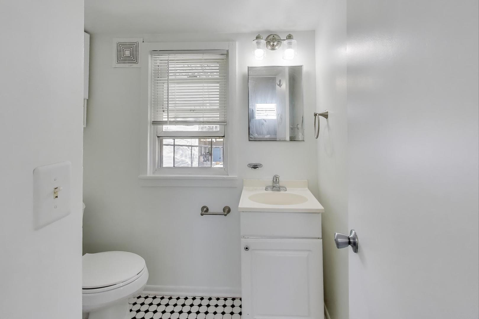 2744 N Marmora Avenue, Chicago, IL 60639