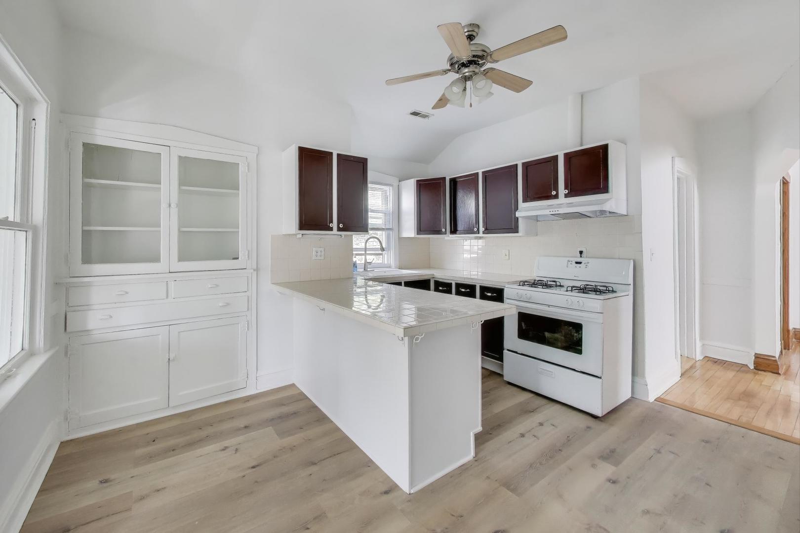 2744 N Marmora Avenue, Chicago, IL 60639