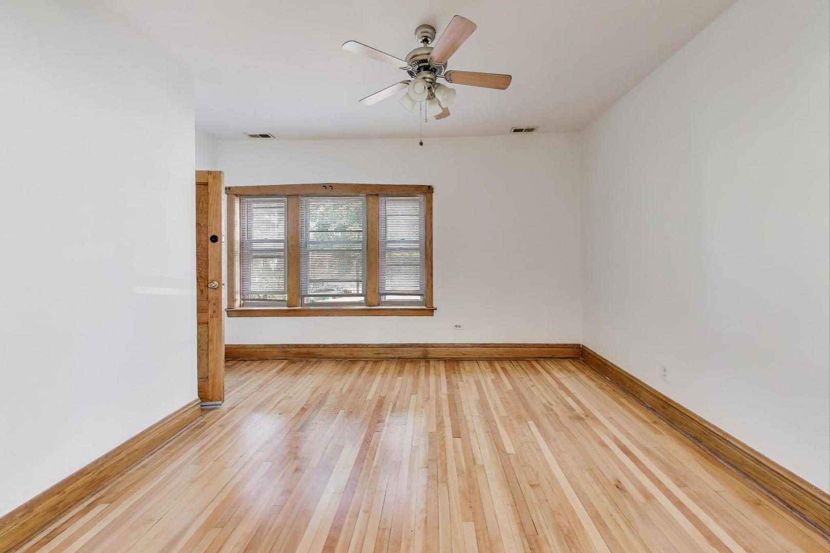 2744 N Marmora Avenue, Chicago, IL 60639