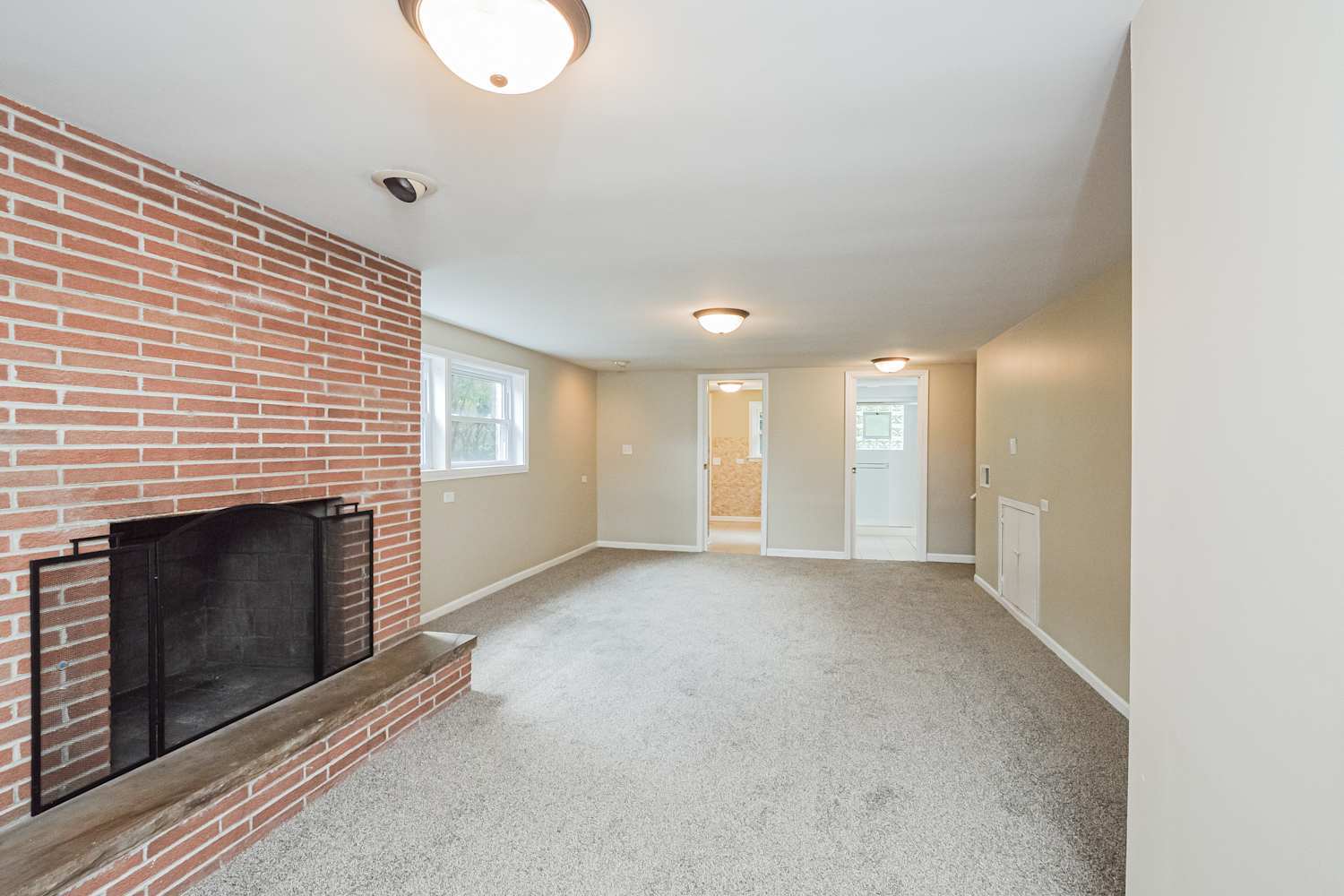 418 S Kennicott Avenue, Arlington Heights, IL 60005