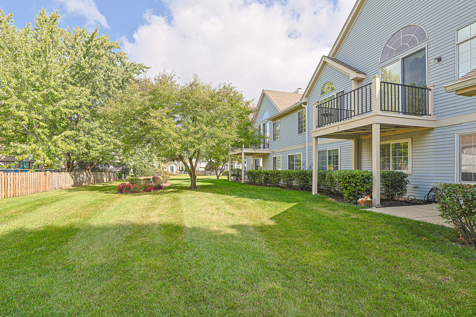 342 Ashford Circle #2, Bartlett, IL 60103
