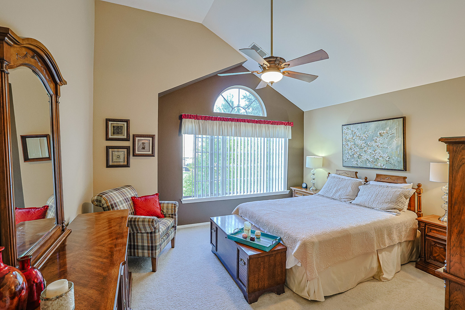 342 Ashford Circle #2, Bartlett, IL 60103