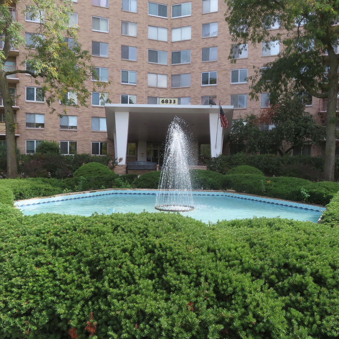 6833 N Kedzie Avenue #1516, Chicago, IL 60645