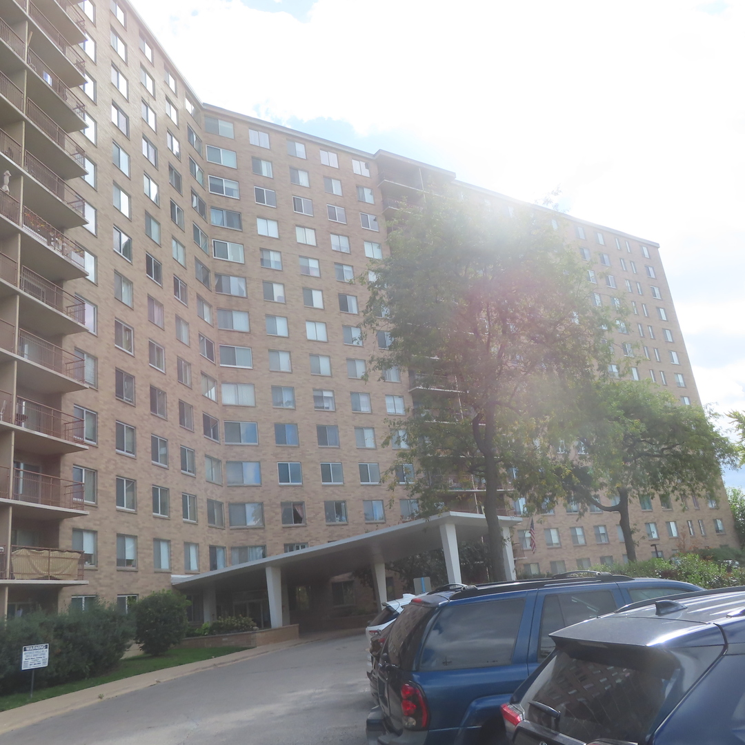6833 N Kedzie Avenue #1516, Chicago, IL 60645
