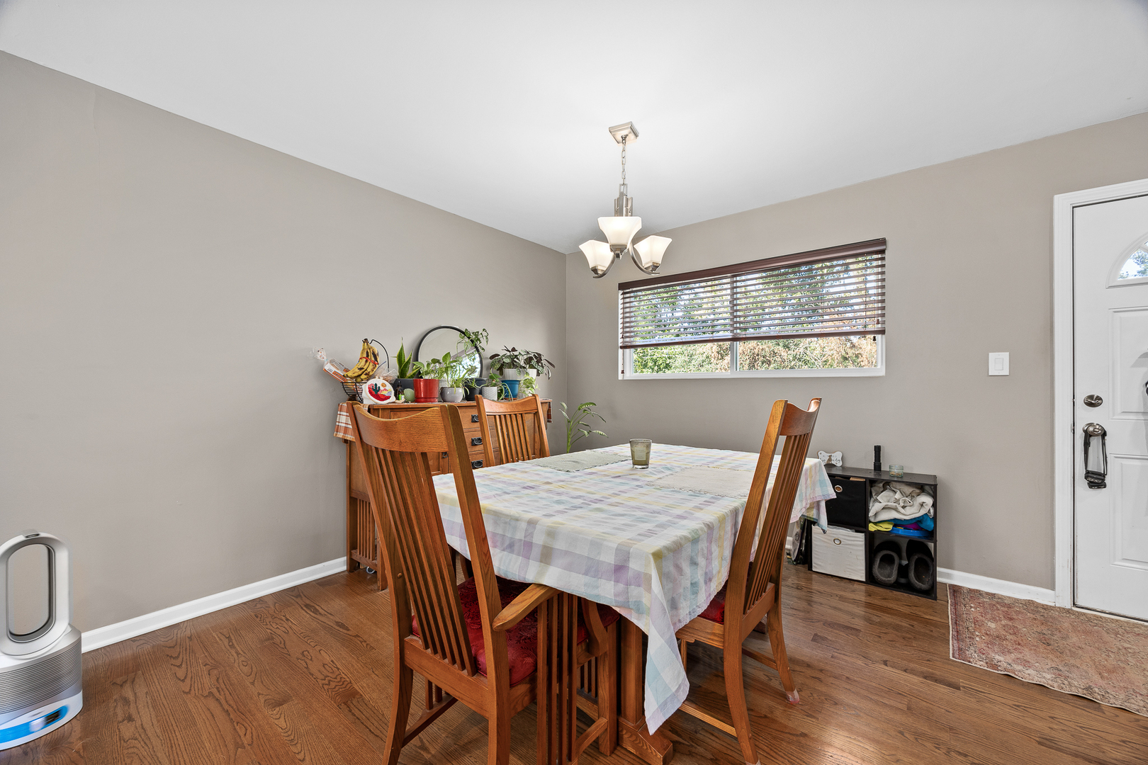 2546 Jonquil Lane, Woodridge, IL 60517