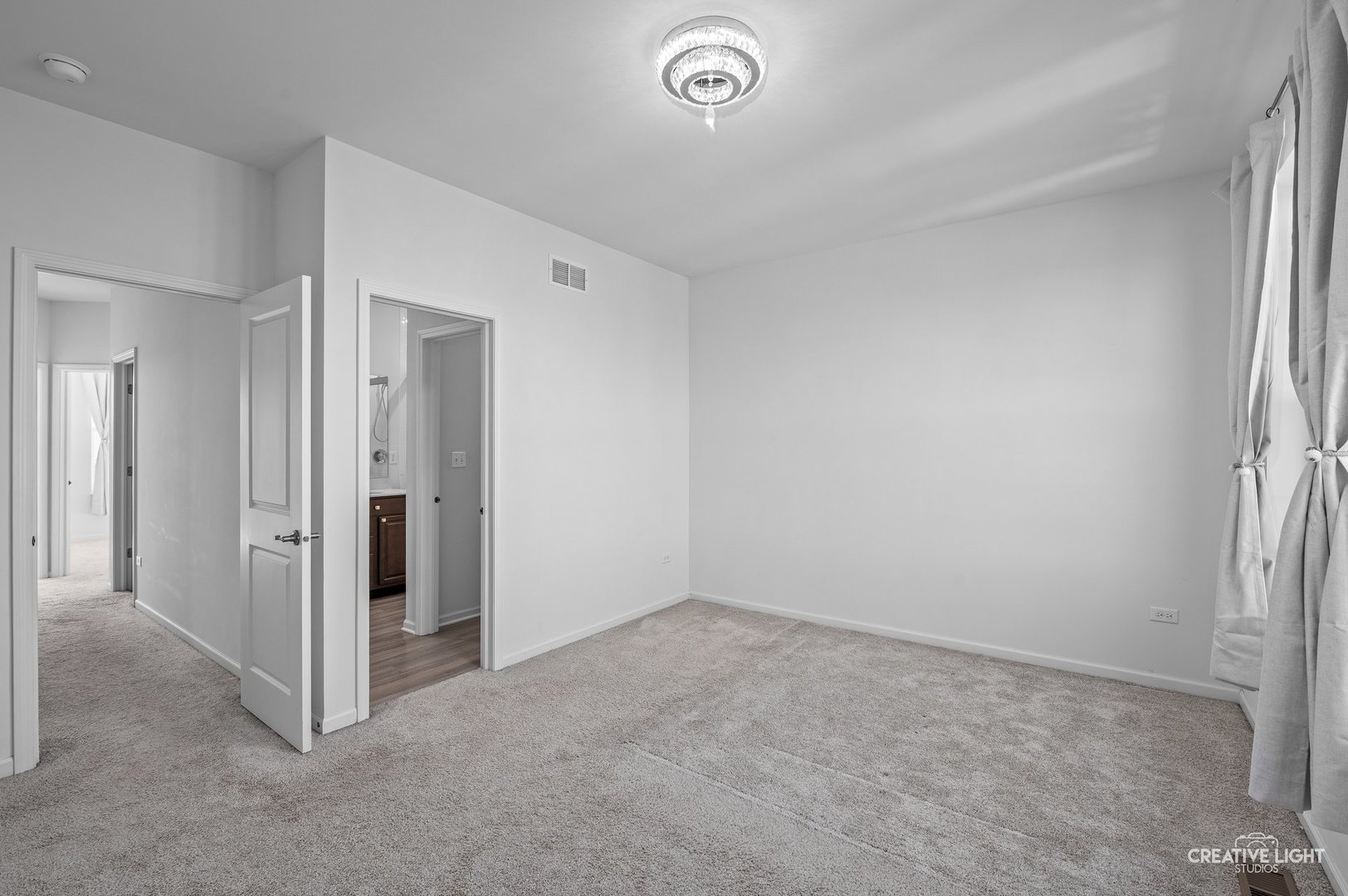 2906 REFLECTION Drive, Naperville, IL 60564