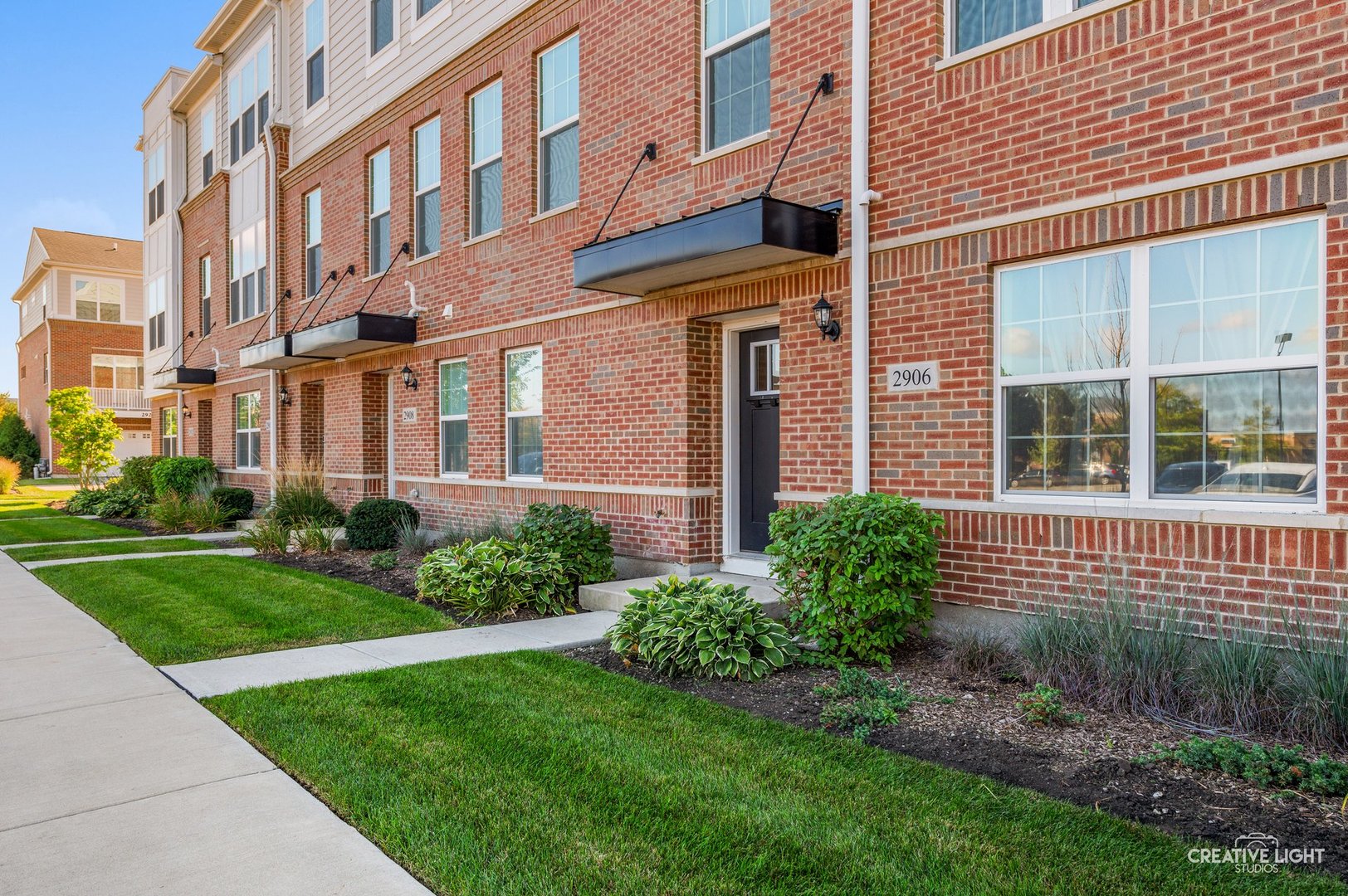 2906 REFLECTION Drive, Naperville, IL 60564