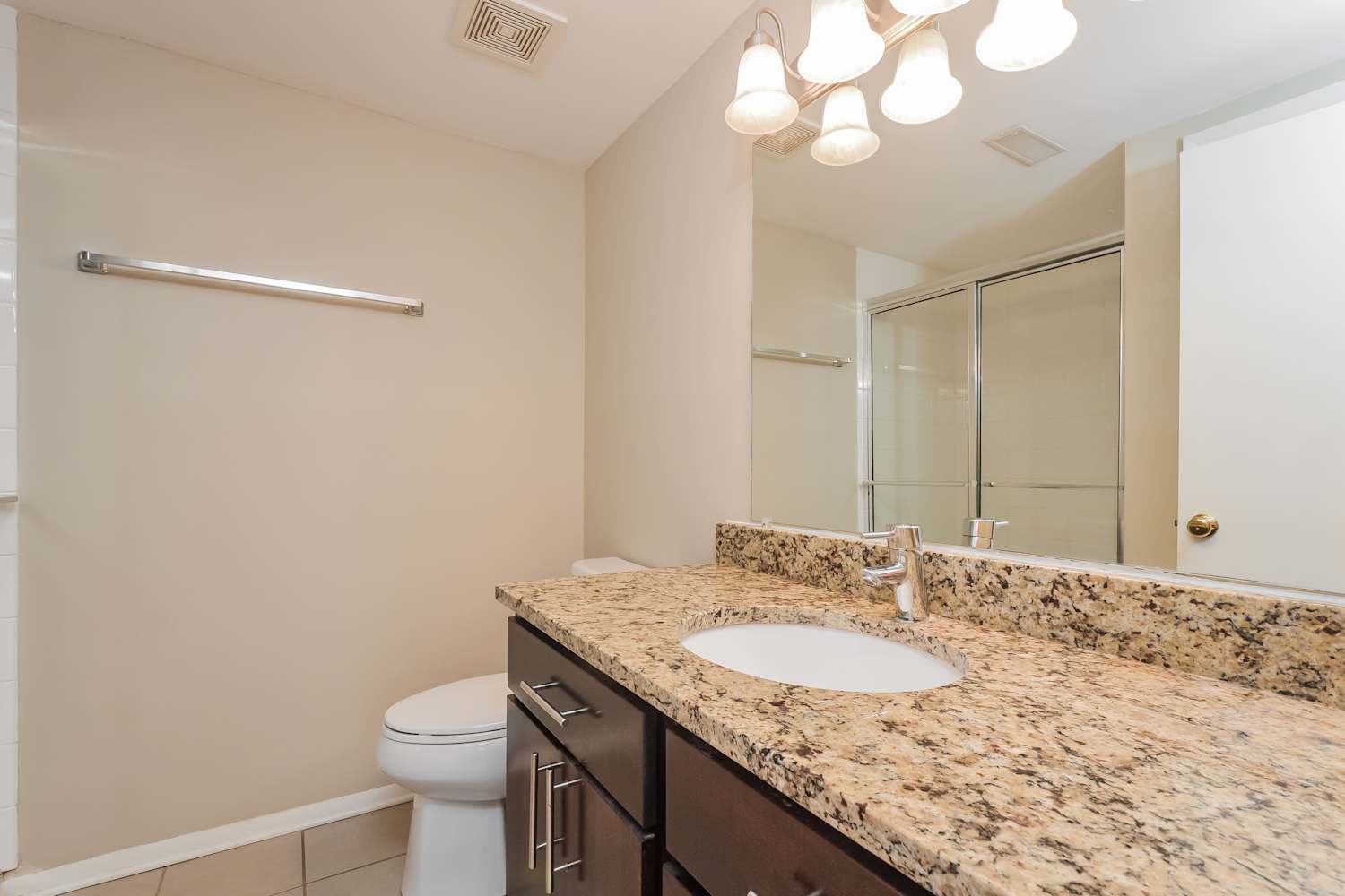 22 S RAMMER Avenue, Arlington Heights, IL 60004