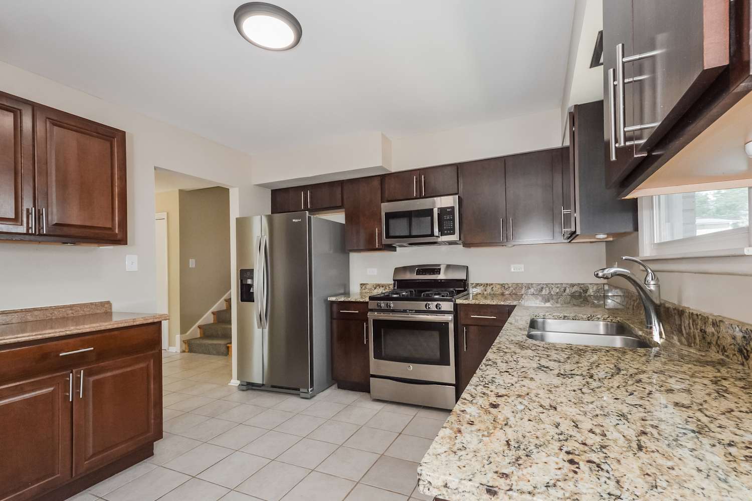 22 S RAMMER Avenue, Arlington Heights, IL 60004