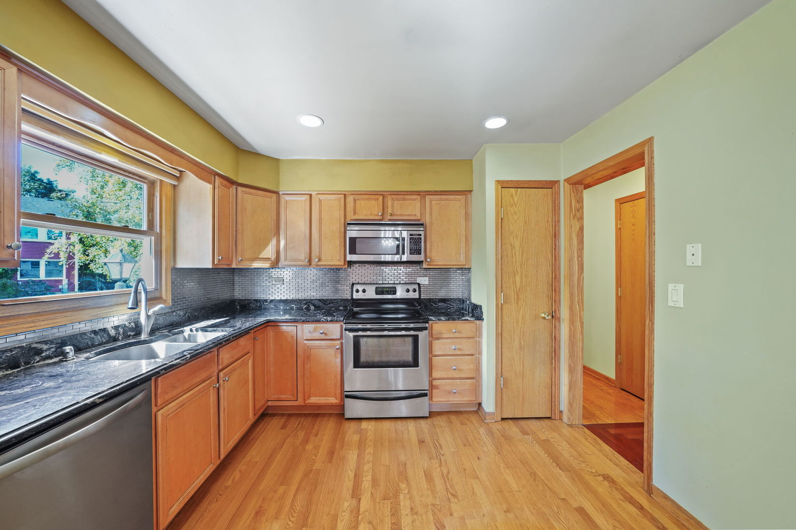 251 Polo Club Drive, Glendale Heights, IL 60139