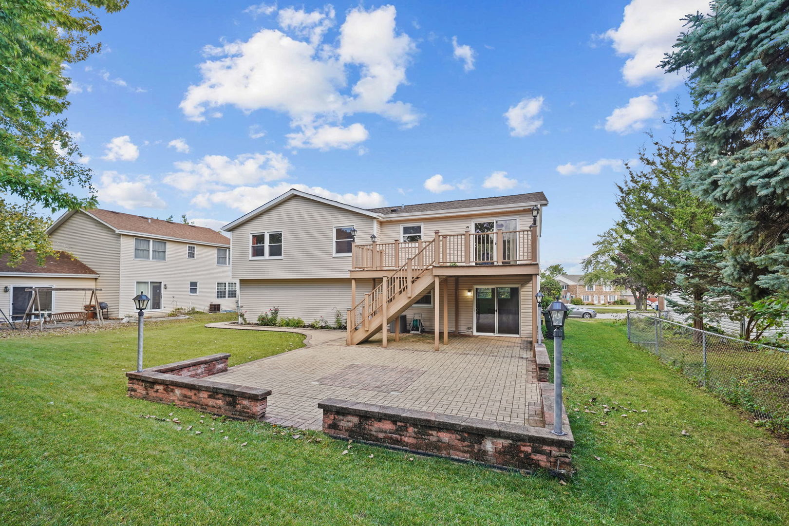 251 Polo Club Drive, Glendale Heights, IL 60139