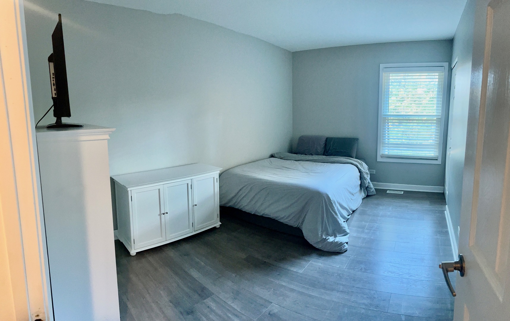 2110 Country Club Drive, Woodridge, IL 60517