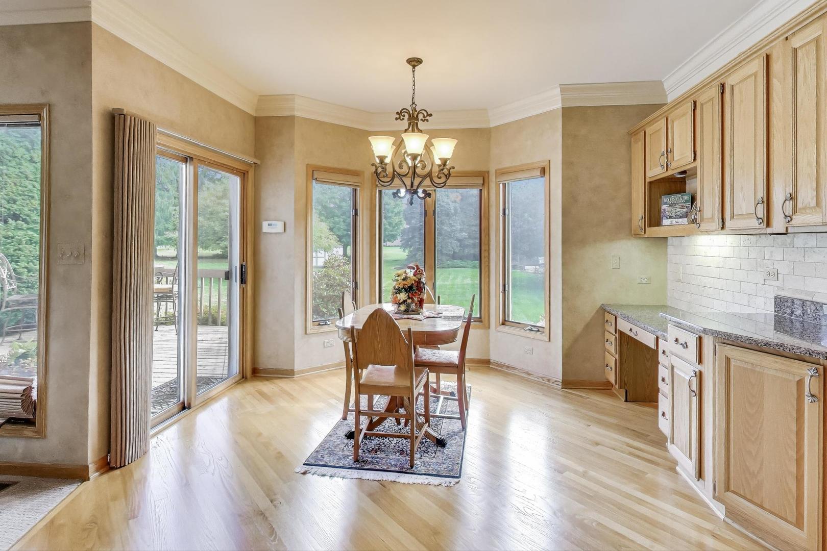 8720 Galleria Court, Spring Grove, IL 60081