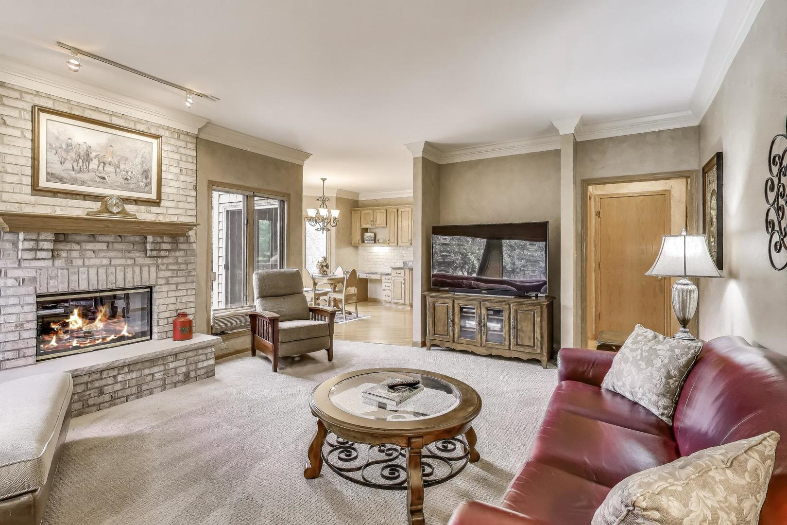 8720 Galleria Court, Spring Grove, IL 60081