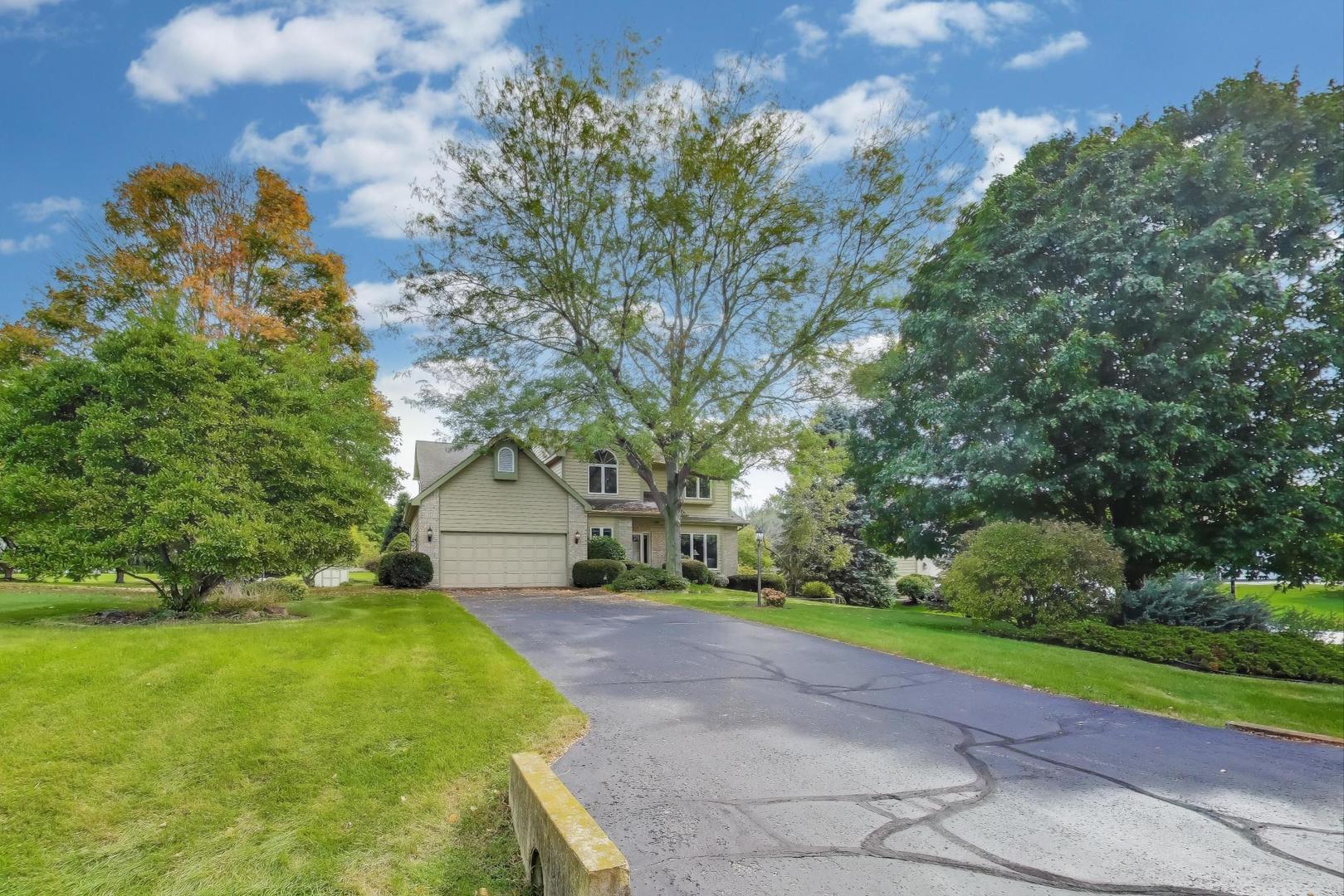 8720 Galleria Court, Spring Grove, IL 60081