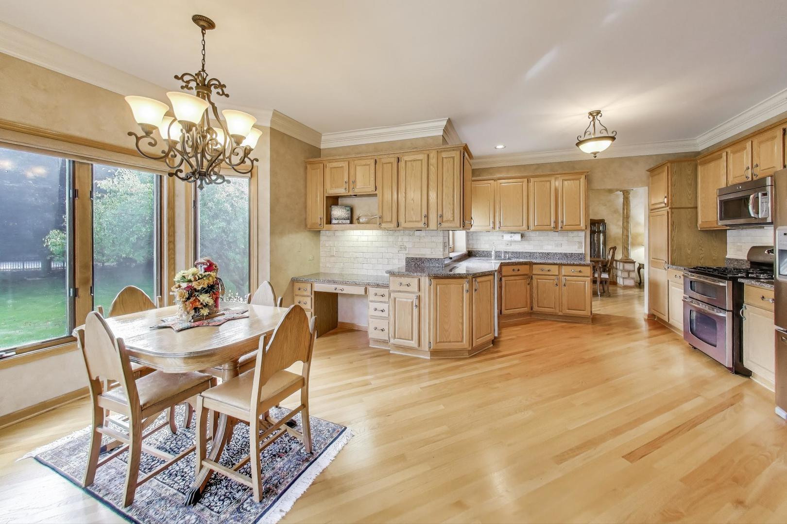 8720 Galleria Court, Spring Grove, IL 60081