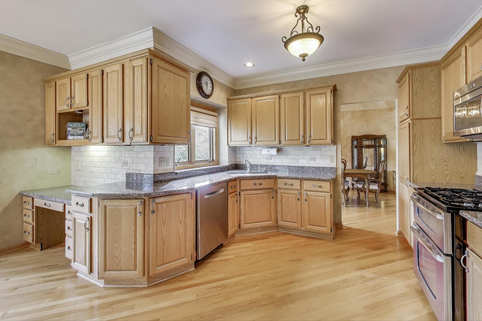 8720 Galleria Court, Spring Grove, IL 60081