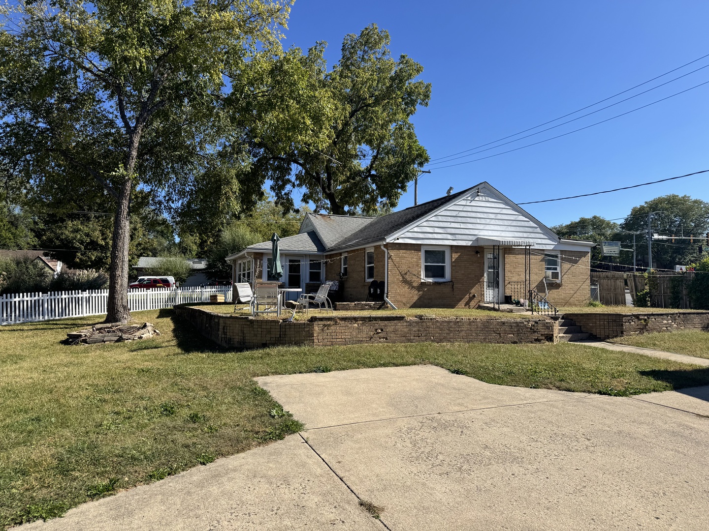 4310 Wilshire Avenue, Rockford, IL 61101