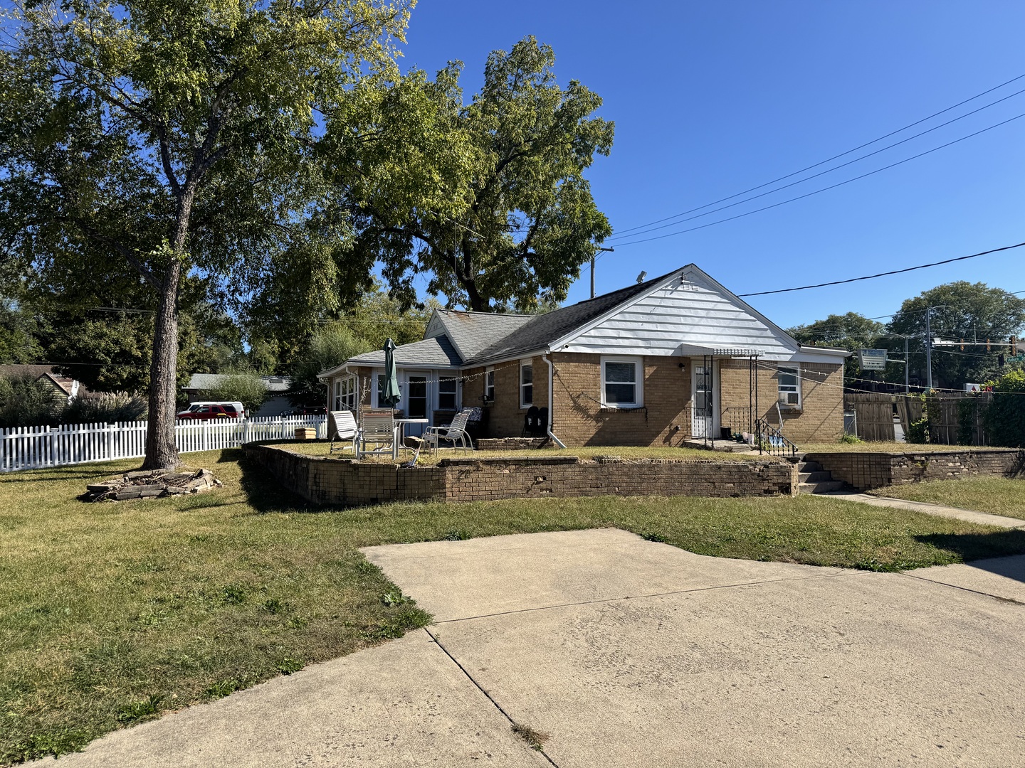 4310 Wilshire Avenue, Rockford, IL 61101